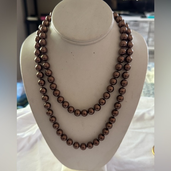 Golden girls statement Necklace, Minimalist Golden Hypoallergenic… - Picture 9 of 13